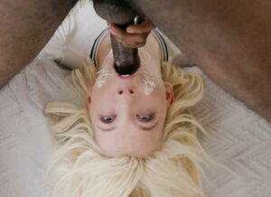 Blondie fesser interracial